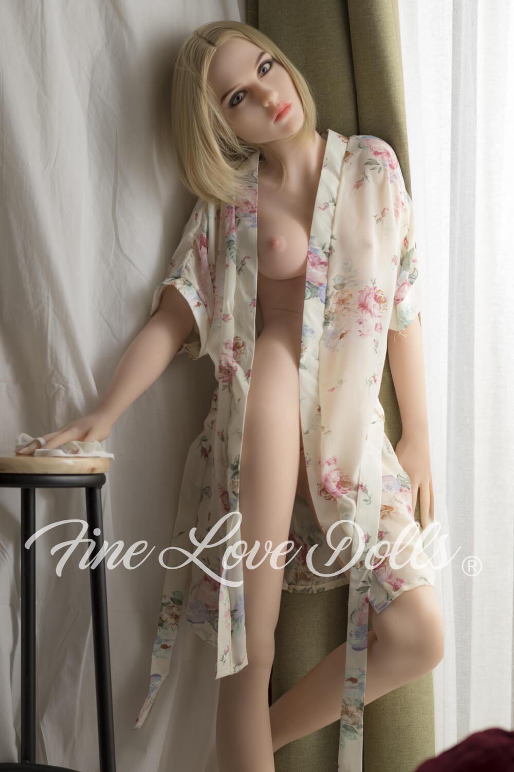 MIREILLE-SEXY-TPE-LOVE-DOLL-FINELOVEDOLLS2