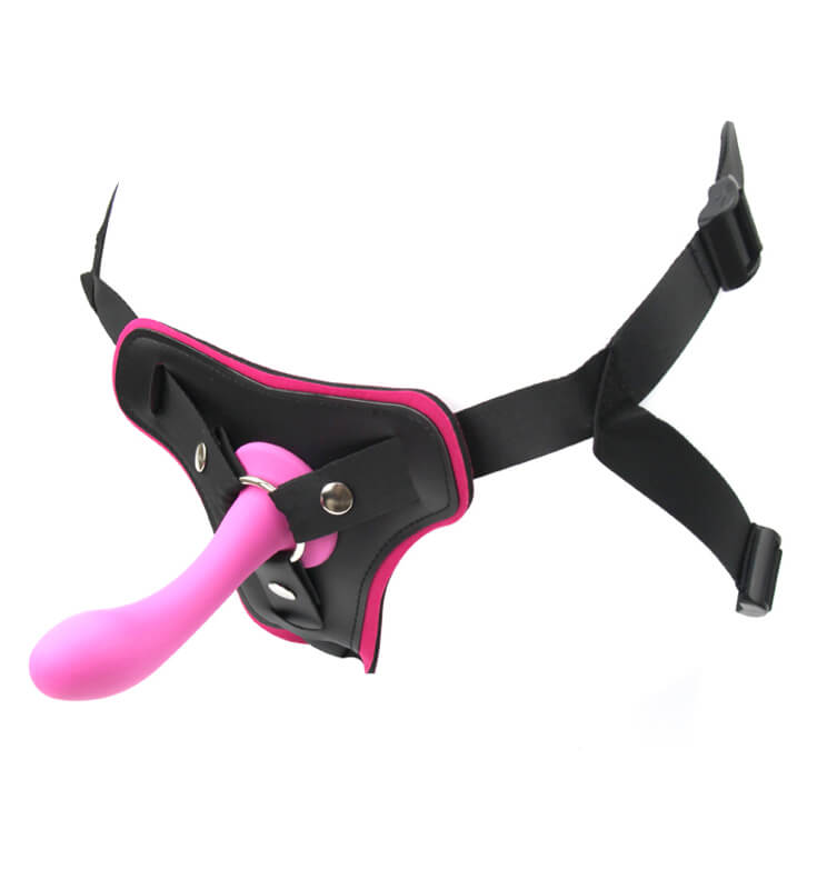 FINELOVEDOLLS-DILDO-BELT-1