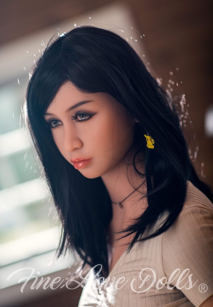 CHANEL-SEXY-TPE-LOVE-DOLL-2