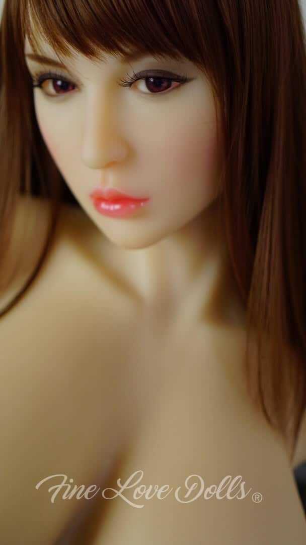 Miyuki-Piper-doll-160-totalement-nue-6