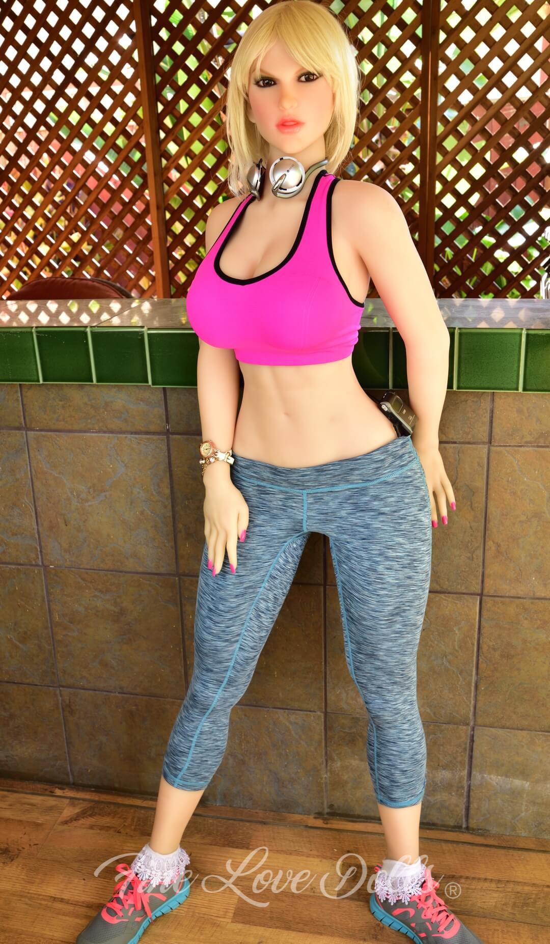 finelovedolls-doll4ever-myria-165cm-1