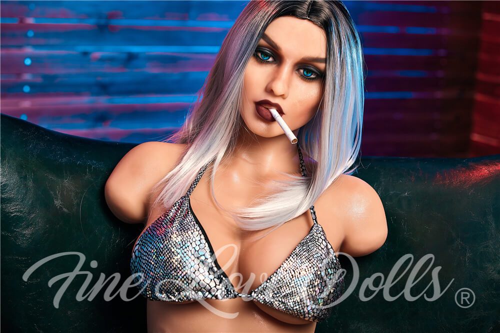 irontech-doll-torso-selina-2