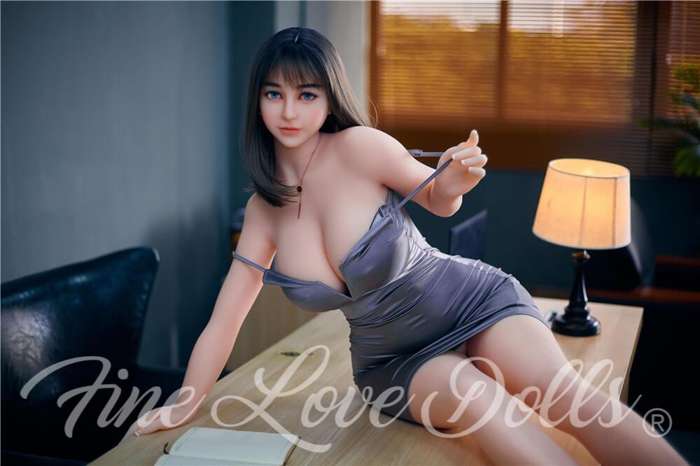 irontech-sex-doll-161cm-9