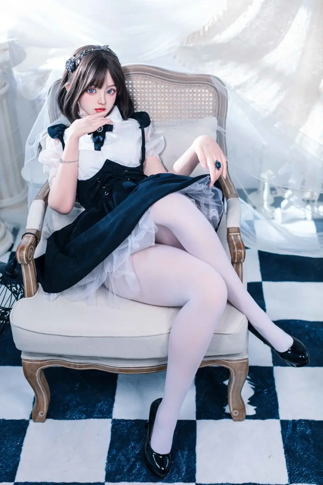 Bezlya-DollDimension_16_a64d2495-1bd0-4d58-b82d-12975c520ce3