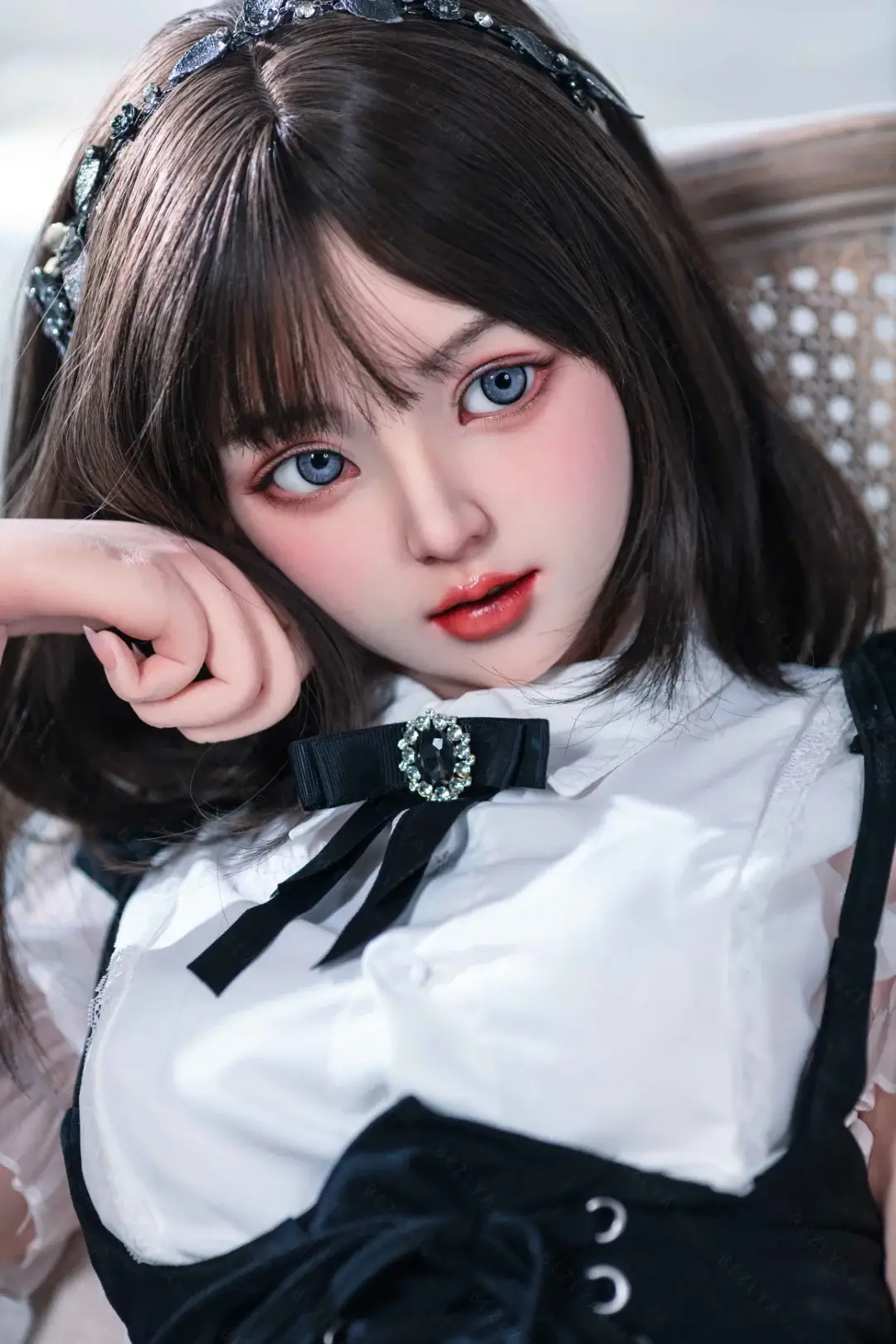 Bezlya-DollDimension_21_5d42a858-0db7-4705-9f76-0743acaeed85