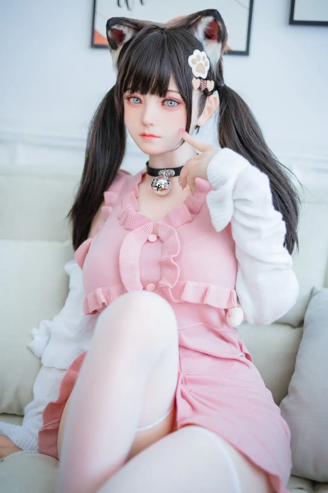 Bezlya-DollDimension_6_99d497a3-4512-4cb4-b90c-e752aaeabfbf