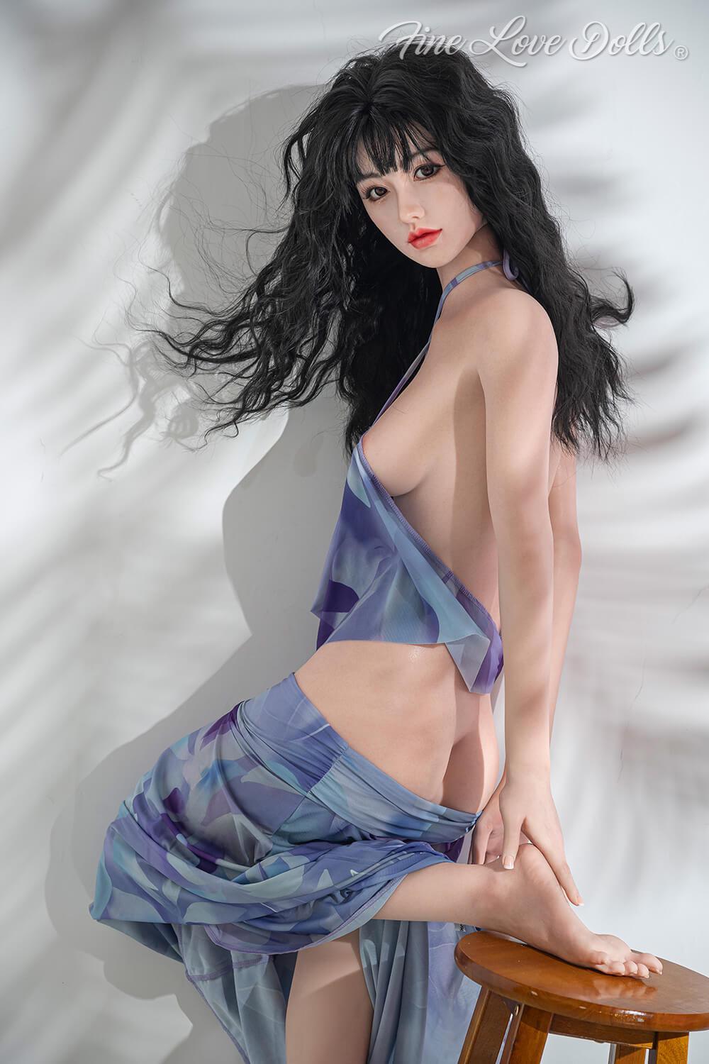 P (17)